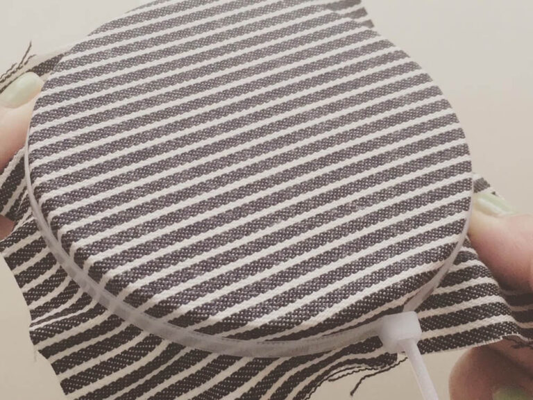 刺繍枠がない時に！「〇〇バンド」で簡単代用法 手仕事と健康