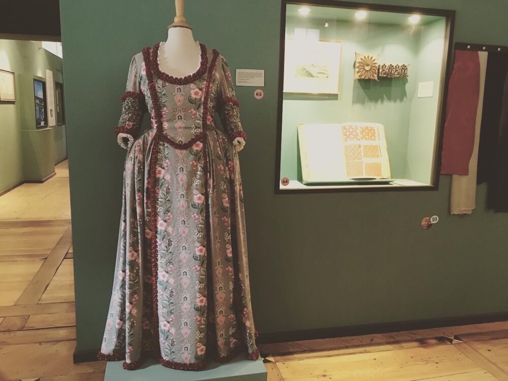 「Antoniter- and Strigel Museum」 博物館の展示品のドレス