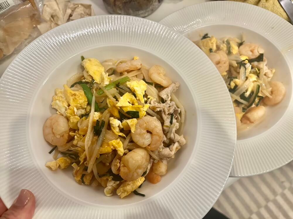 無印のパッタイキットで２皿できた！