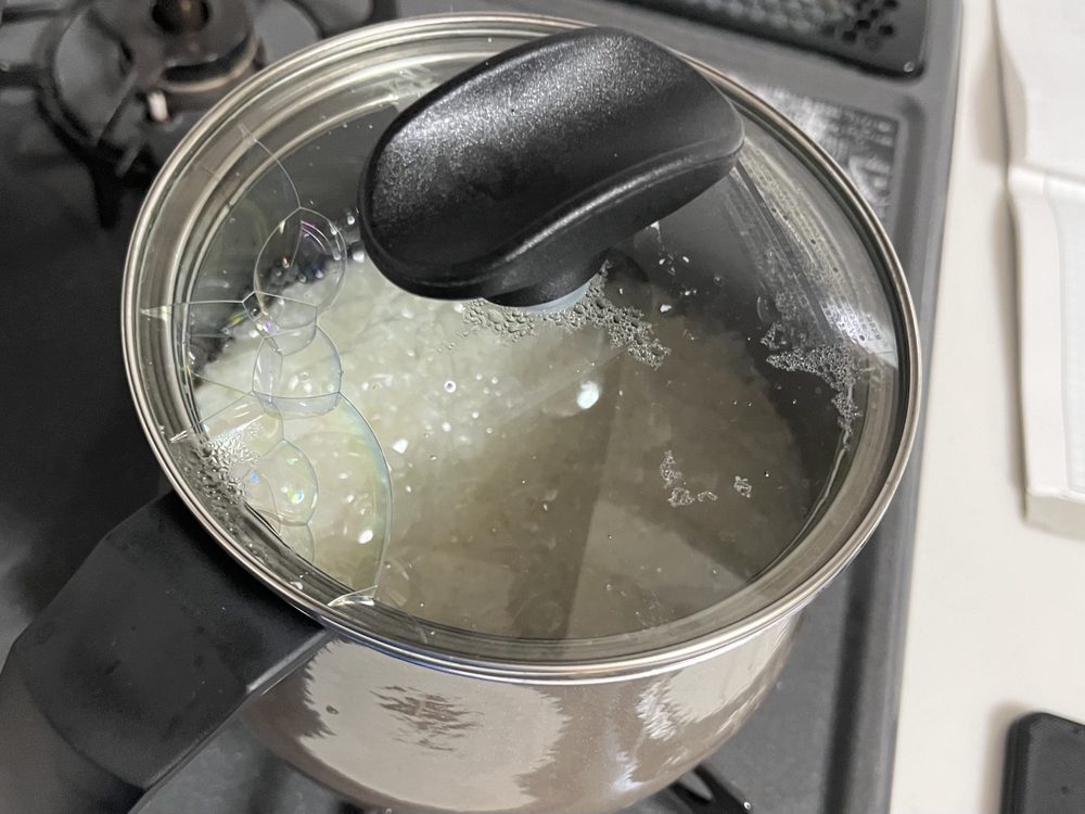 WMFマルチポットでご飯を炊いている様子
